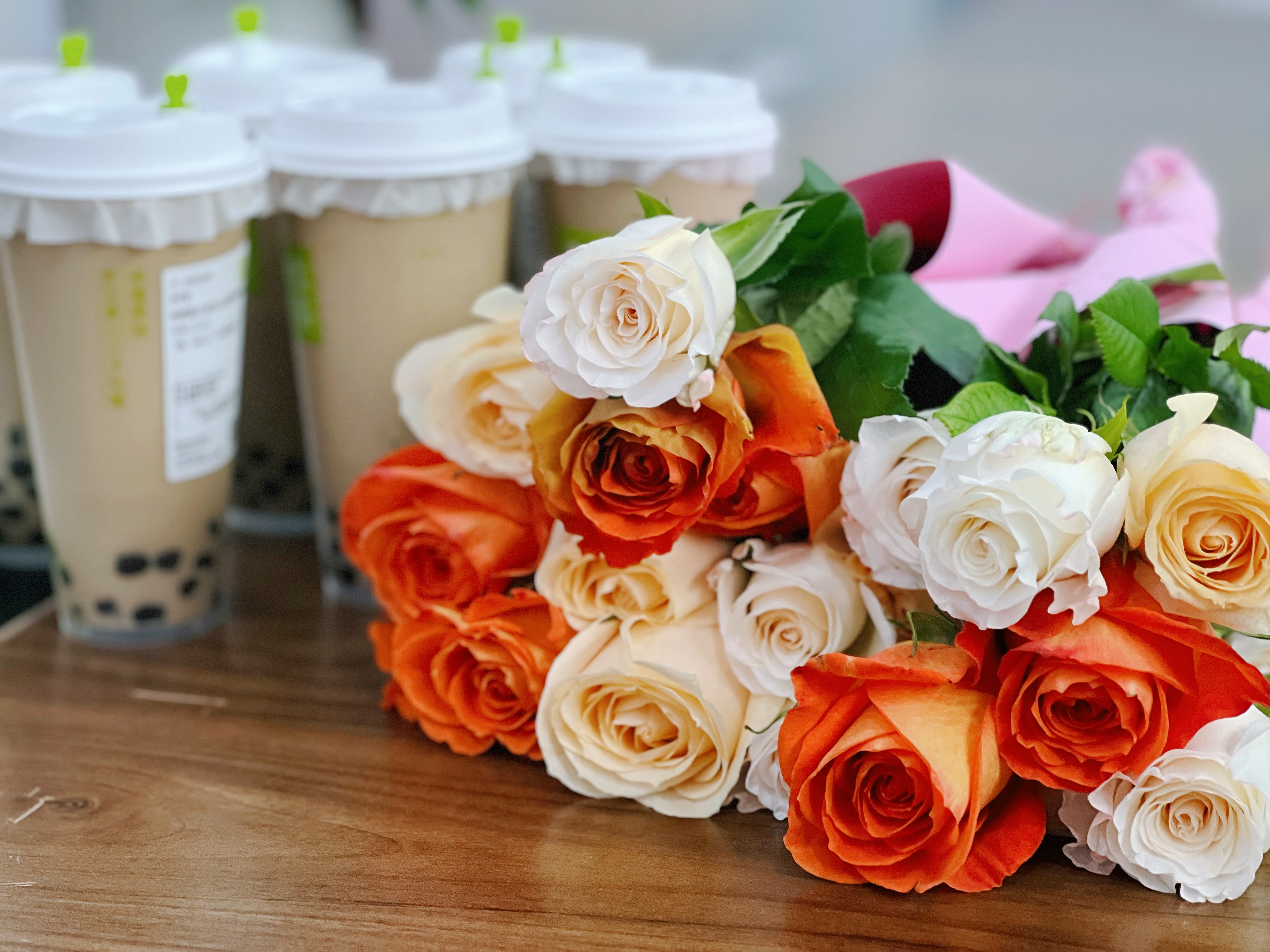 索威爾科技溫馨慶祝婦女節(jié)，祝全體女性節(jié)日快樂(lè)